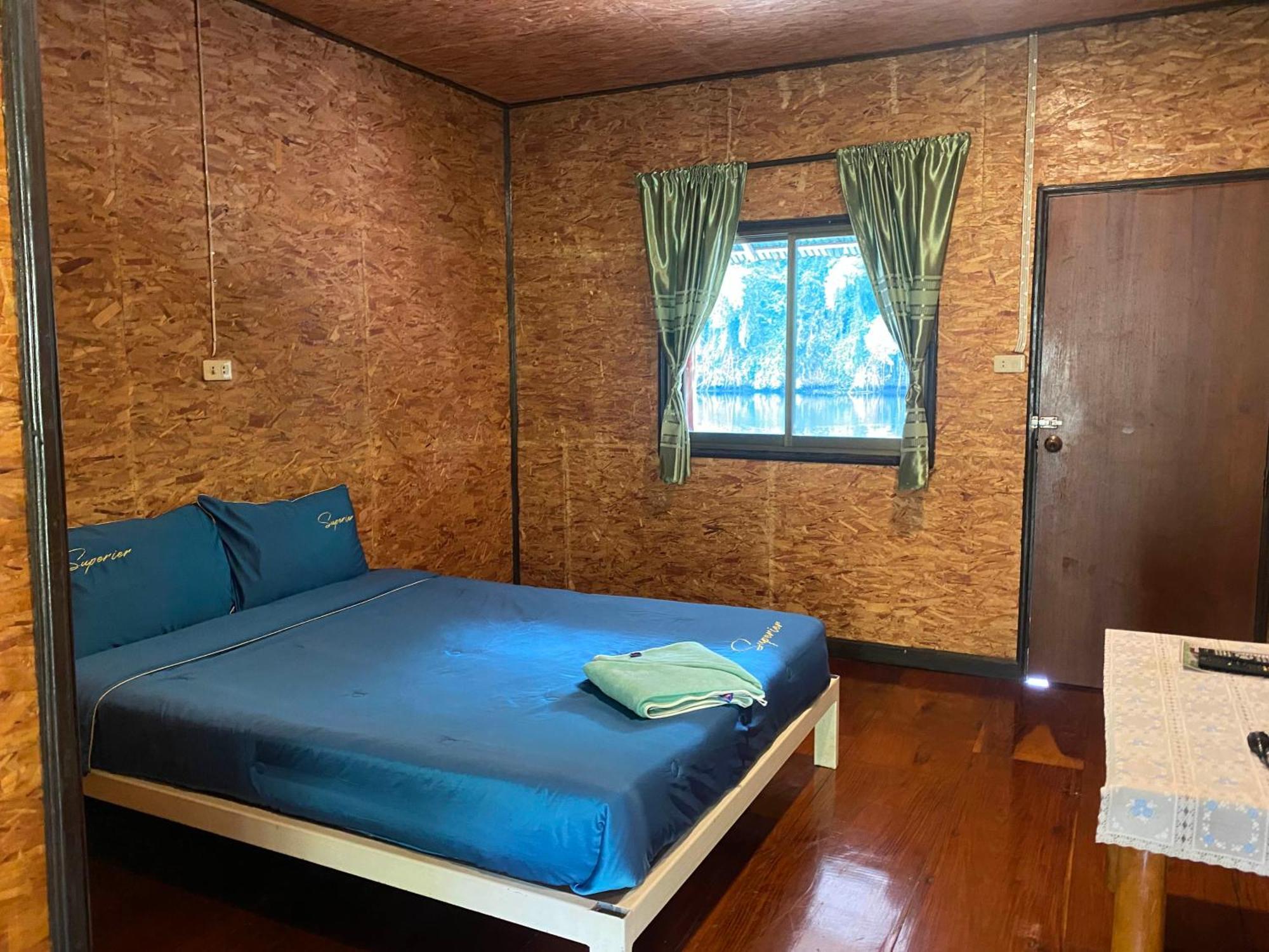 แพจิตรธาดาธารน้ำ Hotel Tha Kradan Exterior foto